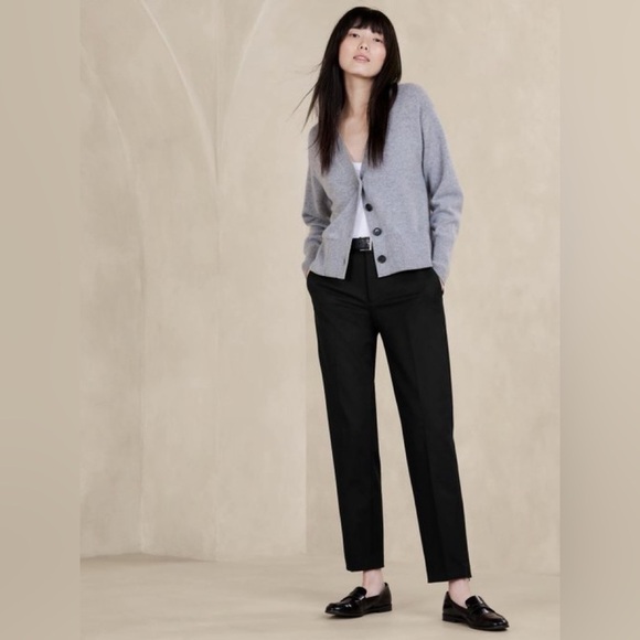 FINAL MARKDOWN! NWT! Banana Republic Black Straight Side-Slit Pant - Multiple🤎 - Picture 1 of 4